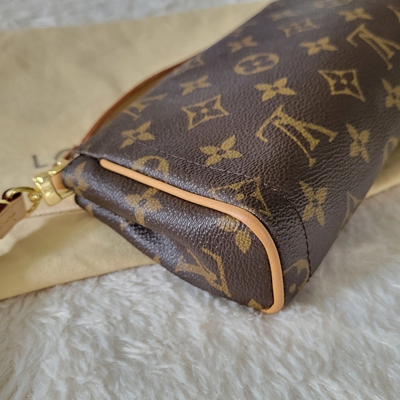 💕DISCONTINUED Very Rare LOUIS VUITTON Pochette Beverly Crossbody Monogram - Picture 9 of 16